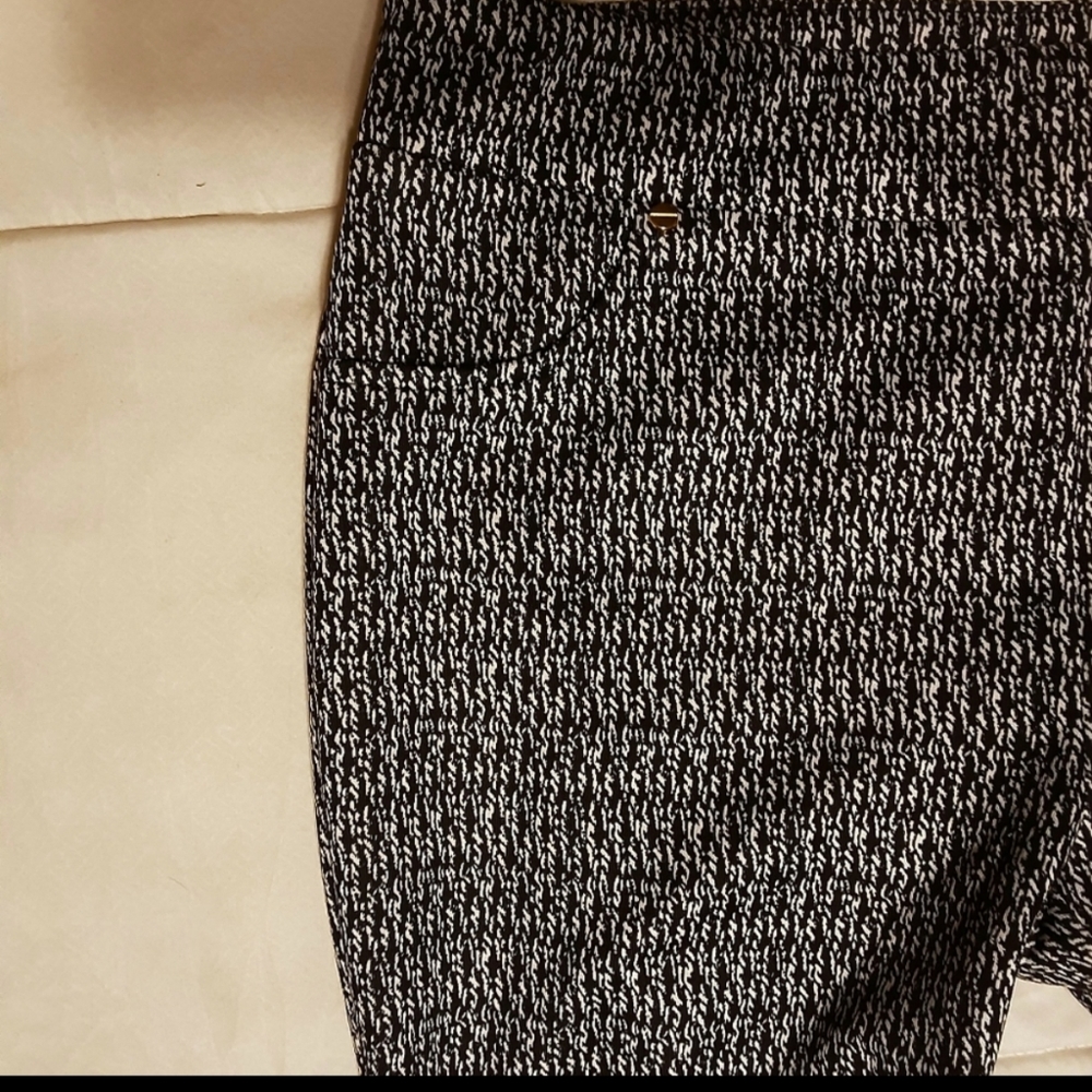 New York Clothing Co Skinny Leg Stretch Trouser NWT - Picture 7 of 10